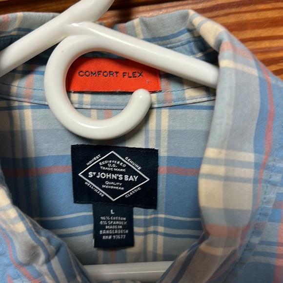 Saint John’s Bay Comfort Flex Button Down Checkered Men’s size L Shirt - Picture 2 of 3
